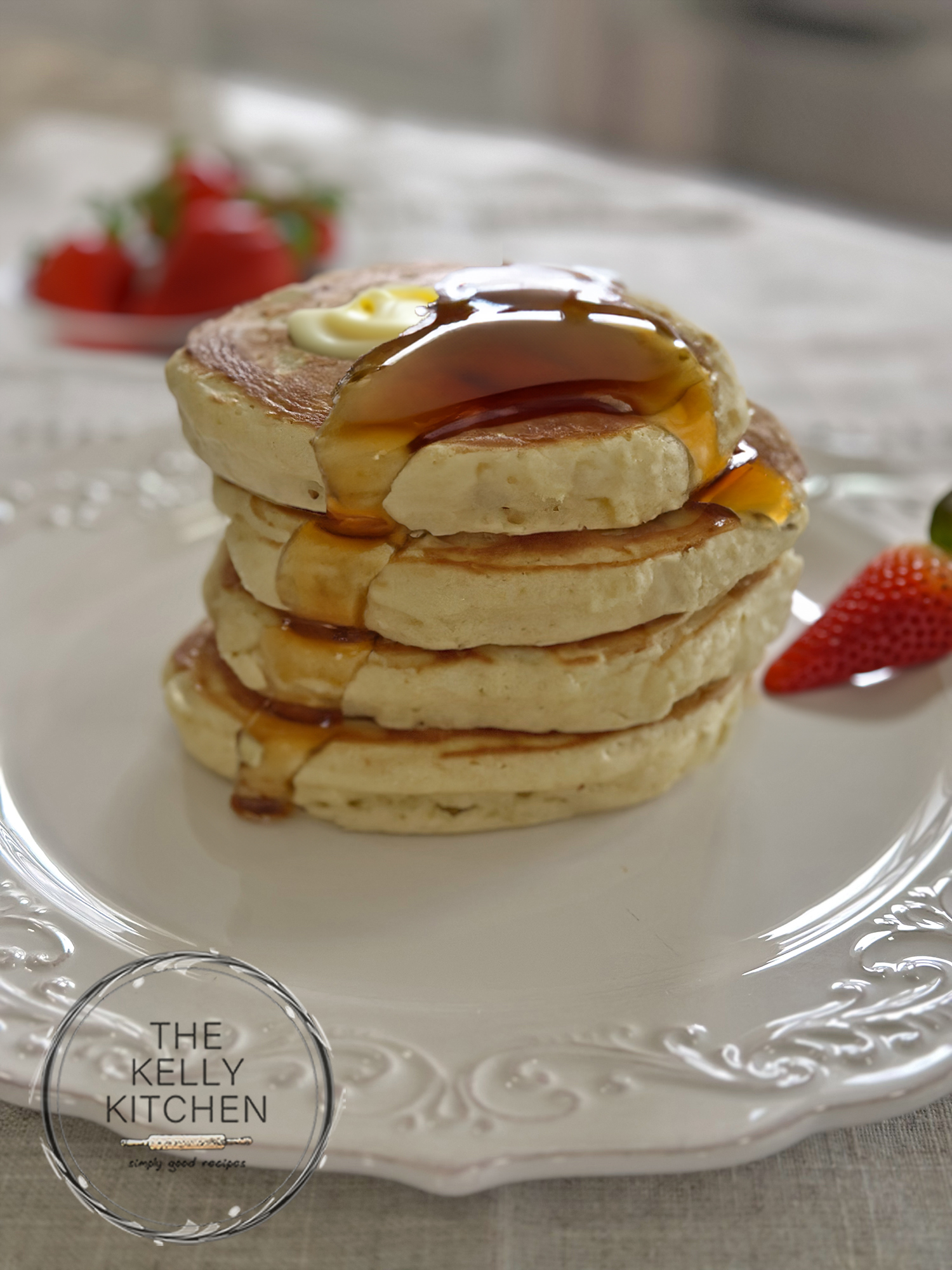 Big Fluffy Pancakes - The Kelly Kitchen